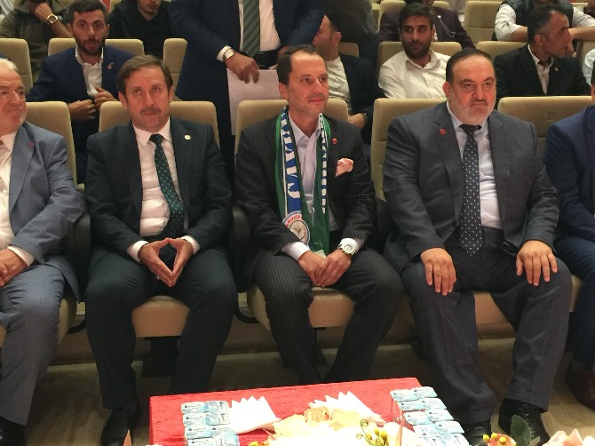fatih-erbakan-rizede-yeniden-refah-partisi-rize-il-kongresi-(2).jpg
