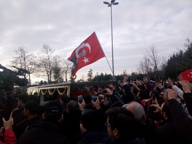fatih-mehmethanin-cenazesi-(1).jpg