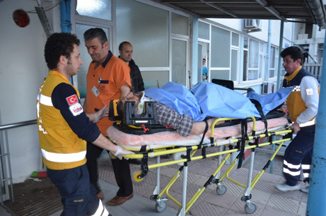 fatsada-trafik-kazasi-1i-agir-5-yarali-2.jpg fatsada-trafik-kazasi-1i-agir-5-yarali-2.jpg