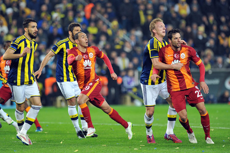 fenerbahce-galatasaray-maci.20150308210337.jpg fenerbahce-galatasaray-maci.20150308210337.jpg