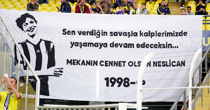 fenerbahce-taraftarindan-neslican-tay-icin-pankart.jpg