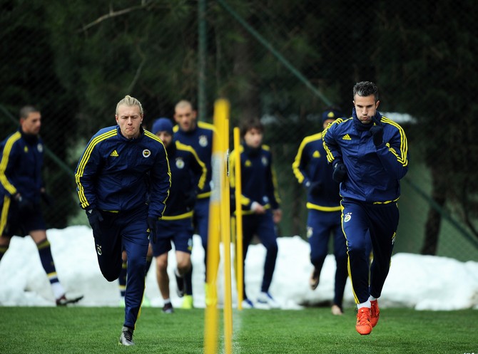 fenerbahcede-rize-hazirliklari-basladi-(3).jpg