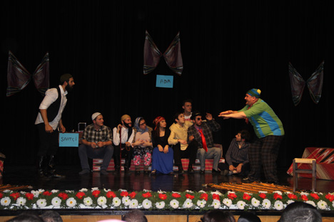 fikralarla-rize-tiyatro-oyunu-3.jpg