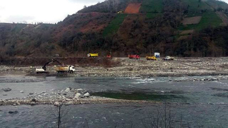 firtina-deresinde-firtina-kopuyor-4.jpg firtina-deresinde-firtina-kopuyor-4.jpg