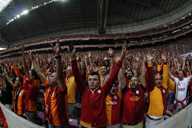 galatasaray-besiktas-maci-oncesi-arenada-gorsel-sov-(5).jpg