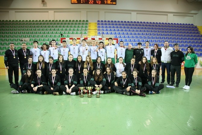 gencler-hentbol’da-turkiye-sampiyonlari-belli-oldu-(15).jpg