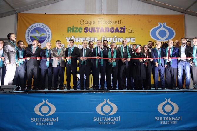 genclik-ve-spor-bakani-osman-askin-bak,-sultangazi-hamsi-festivali’nin-acilisina-katildi-(2).jpg