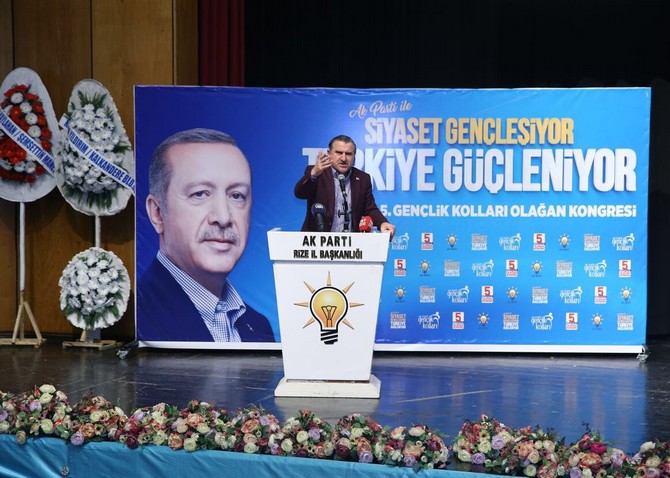 genclik-ve-spor-bakani-osman-askin-bak-rizede-ismail-kahraman-kultur-merkezinde-duzenlenen-ak-parti-rize-5.-il-genclik-kollari-kongresine-katildi-(7).jpg