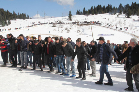 giresun’da-kar-festivali-duzenlendi-2.jpg