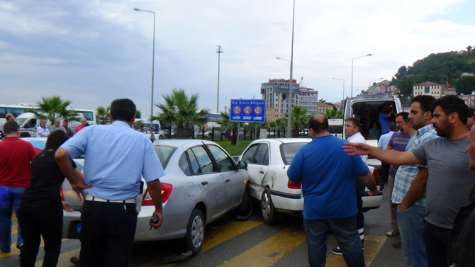 giresun’da-trafik-kazasi-4-yarali-1-001.jpg giresun’da-trafik-kazasi-4-yarali-1-001.jpg