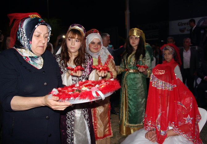 giresun-gunlerinde-kina-gecesi-2.jpg