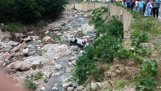 giresun-yaglidere’de-kaza-2-olu,-2-yarali-1.jpg giresun-yaglidere’de-kaza-2-olu,-2-yarali-1.jpg