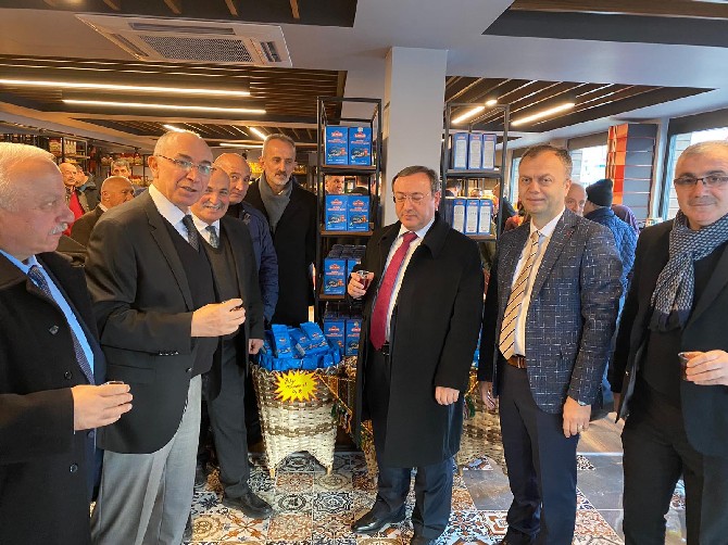 giresunda-caykurun-satis-magazasi-acildi-(1).jpg