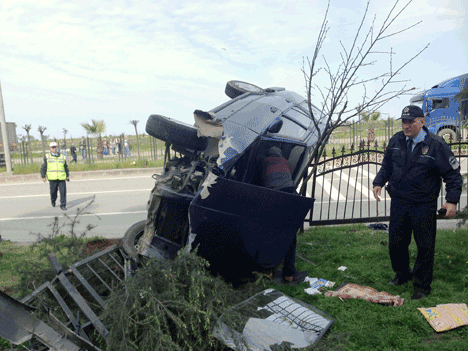 giresunda-trafik-kazasi-1-yarali-4.gif