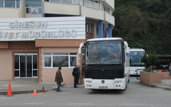 giresundaki-olaylar-jandarma-ve-cevik-kuvvet-mudehalesiyle-son-buldu2.jpg giresundaki-olaylar-jandarma-ve-cevik-kuvvet-mudehalesiyle-son-buldu2.jpg