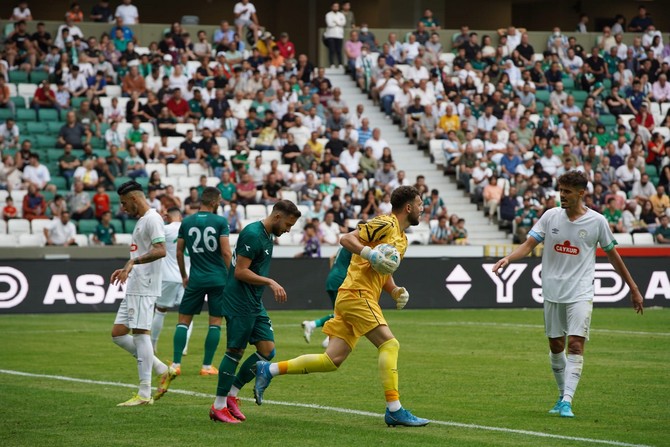 giresunspor-caykur-rizespor-hazirlik-maci-3.jpg