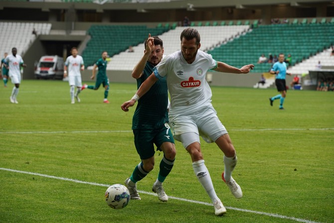 giresunspor-caykur-rizespor-hazirlik-maci-7.jpg