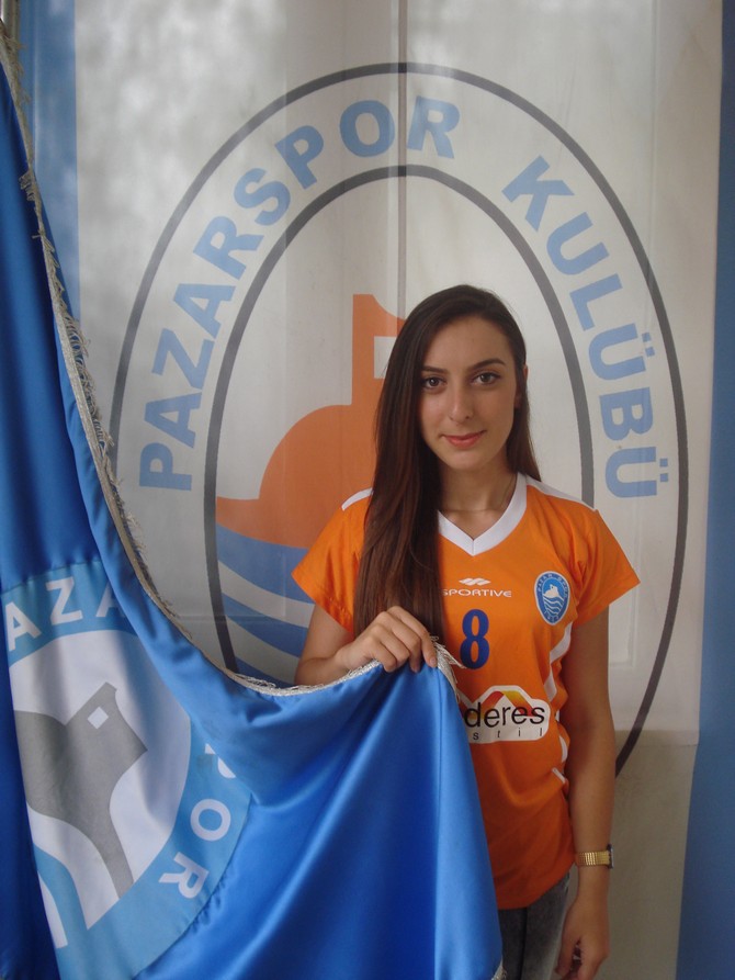 gizem-ince.jpg gizem-ince.jpg