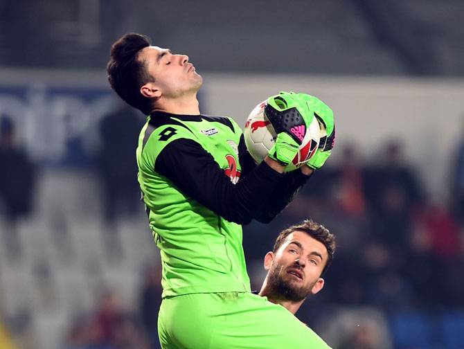 gokhan-akkan-rizespor-kalecisi.jpg gokhan-akkan-rizespor-kalecisi.jpg