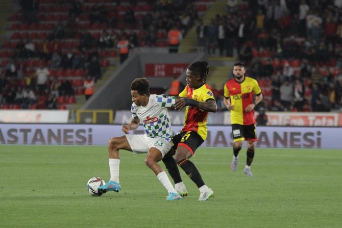 goztepe-caykur-rizespor-maci-4.jpg