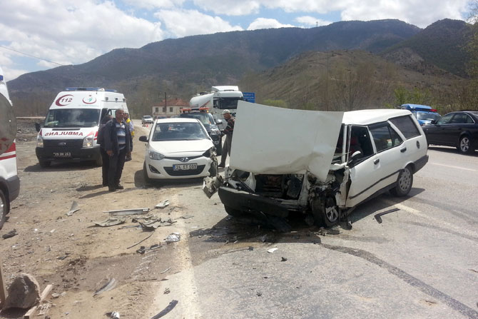 gumushanede-trafik-kazasi-5-yarali-1.jpg gumushanede-trafik-kazasi-5-yarali-1.jpg