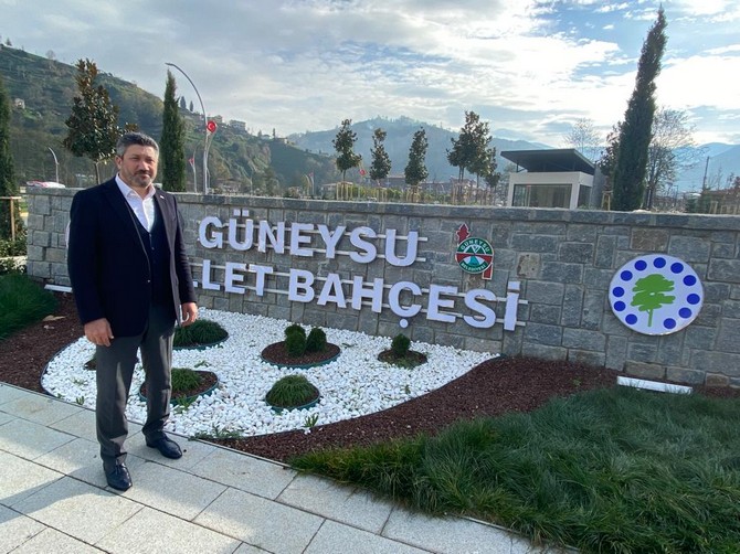 guneysu-belediye-baskani-rifat-ozer-2.jpg