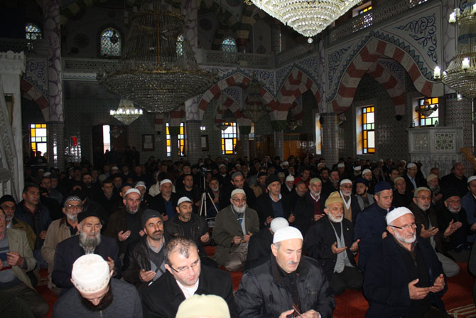 guneysu-hafizlar-derneginden-kur’an-i-kerim-ziyafeti1.jpg
