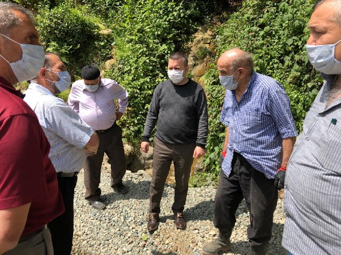 guneysu-kaymakami-arif-oltulu,-65-yas-ustu-vatandasalri-ziyaret-ederek-ilcede-hizmetleri-inceledi-(6).jpg