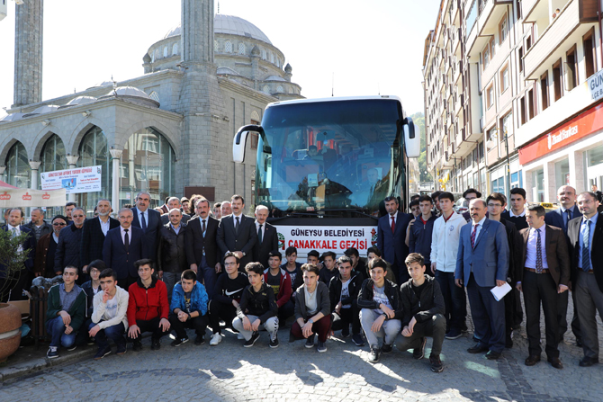 guneysulu-ogrenciler-canakkaleye-gonderildi-1.jpg