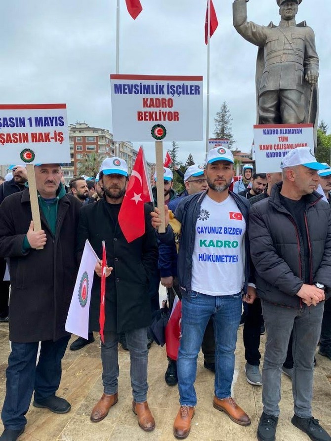 hak-is-konfederasyonu-1-mayista-rizede-bildiri-okudu-4.jpg