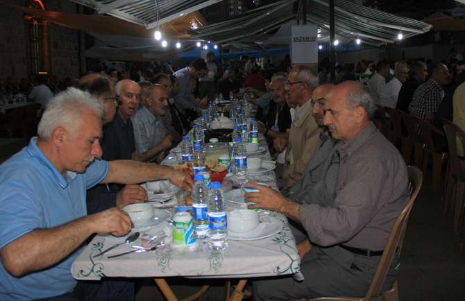 halil-bakirci-iftari-rize-1.jpg