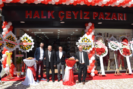 halk-ceyiz-pazari-acildi-2.jpg