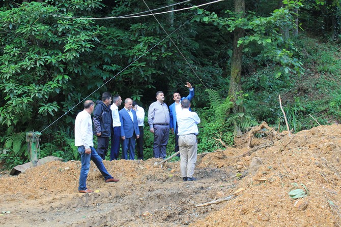 hasan-karal--afet--sonrasi-calismalari-yerine-inceledi-(2).jpg