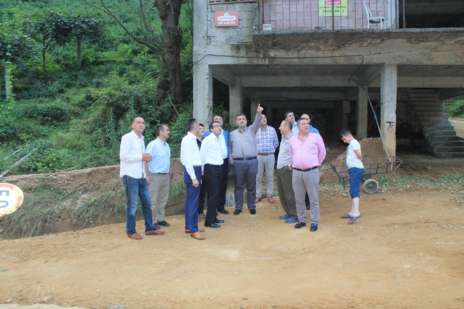 hasan-karal--afet--sonrasi-calismalari-yerine-inceledi-(4).jpg
