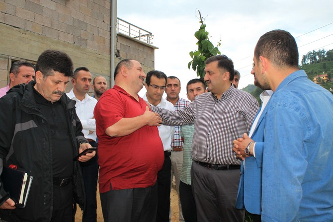 hasan-karal--afet--sonrasi-calismalari-yerine-inceledi-(5).jpg