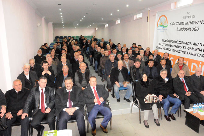 hasan-karal-ve-osman-askin-bak-tarafindan-44-ariciya-880-adet-kovan-dagitimi-yapildi.1.jpg hasan-karal-ve-osman-askin-bak-tarafindan-44-ariciya-880-adet-kovan-dagitimi-yapildi.1.jpg