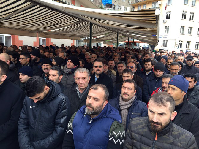 hasan-kirazin-babasinin-cenazesi-(14).jpg