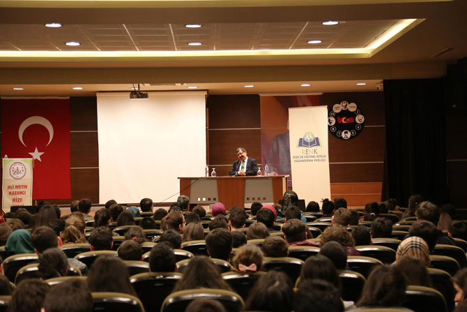 hayati-inanc-ogrencilerle-bulustu4.jpg hayati-inanc-ogrencilerle-bulustu4.jpg