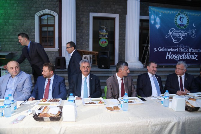 hayati-yazici,-cayeli-ilcesinde-iftar-programina-katildi-(5).jpg