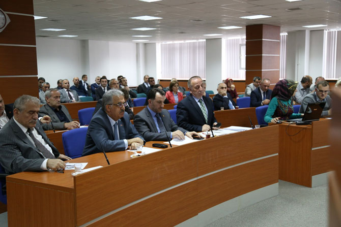 hayati-yazici-rize-belediyesinin-mayis-ayi-meclis-toplantisina-konuk-olarak-katildi5.jpg