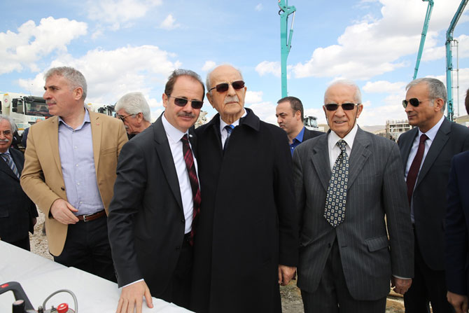 hayirsever-isadami-koseoglu’ndan-universite-kampusune-cami-10.jpg hayirsever-isadami-koseoglu’ndan-universite-kampusune-cami-10.jpg