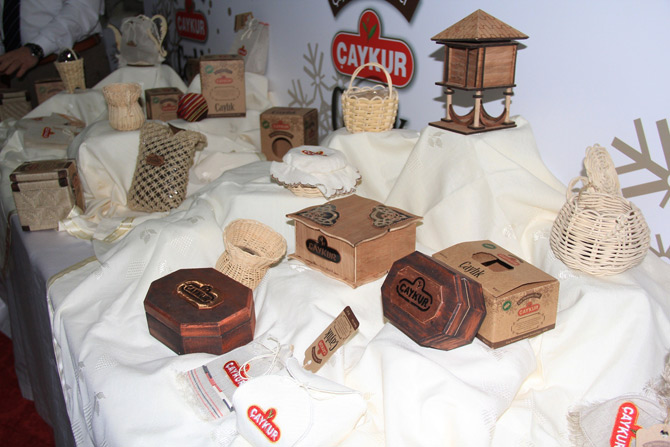 hediyelik-’caylik’lar-piyasada3.jpg hediyelik-’caylik’lar-piyasada3.jpg