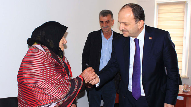 hikmet-ayar-013.jpg hikmet-ayar-013.jpg