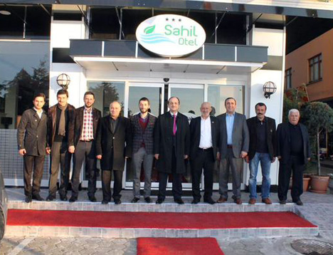 hikmet-ayar-secim-turunda-11.jpg hikmet-ayar-secim-turunda-11.jpg