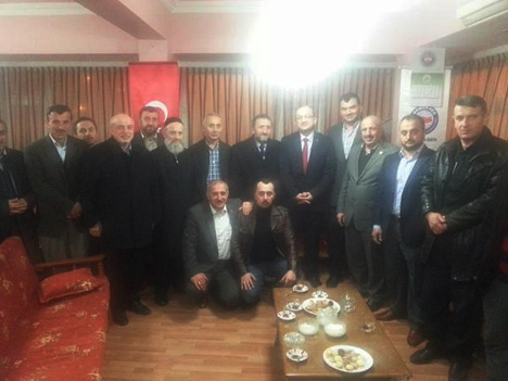 hikmet-ayar-secim-turunda-13.jpg hikmet-ayar-secim-turunda-13.jpg