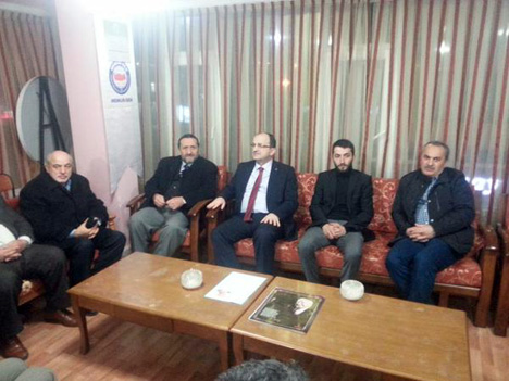 hikmet-ayar-secim-turunda-14.jpg hikmet-ayar-secim-turunda-14.jpg