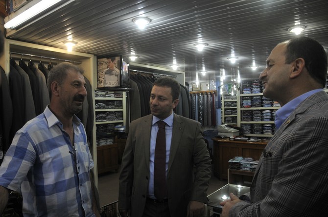 hikmet-ayar-ve-muhammed-avci,-ataturk-caddesindeki-esnaflari-ziyaret-etti-(1).jpg