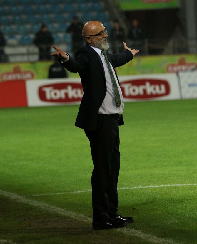 hikmet-karaman-010.jpg hikmet-karaman-010.jpg