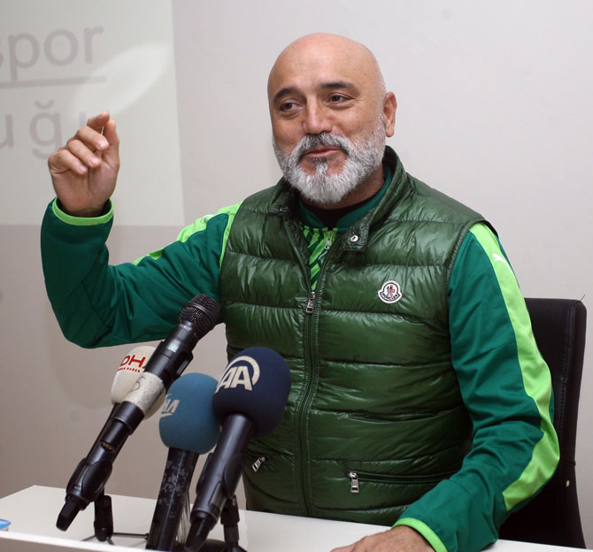 hikmet-karaman-rizespor-teknik-direktoru-001.jpg hikmet-karaman-rizespor-teknik-direktoru-001.jpg