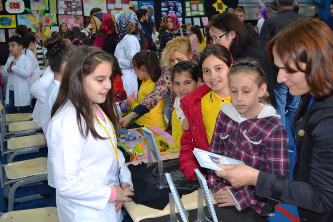 huseyin-yardimci-ilkokulu’nda-bilim-senligi-duzenlendi-(13).jpg